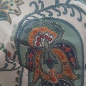 Pottery Barn Paisley Accent King Size Duvet With Shams NWOT 100 percent Cotton